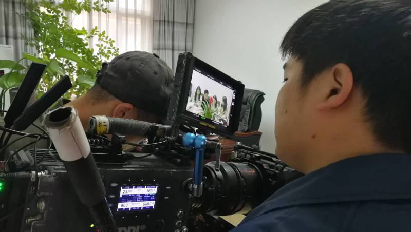 剧本杀式体验：郧县广告片拍摄公司构建沉浸式消费决策路径